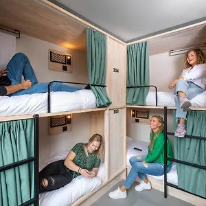 The Bee Albergue